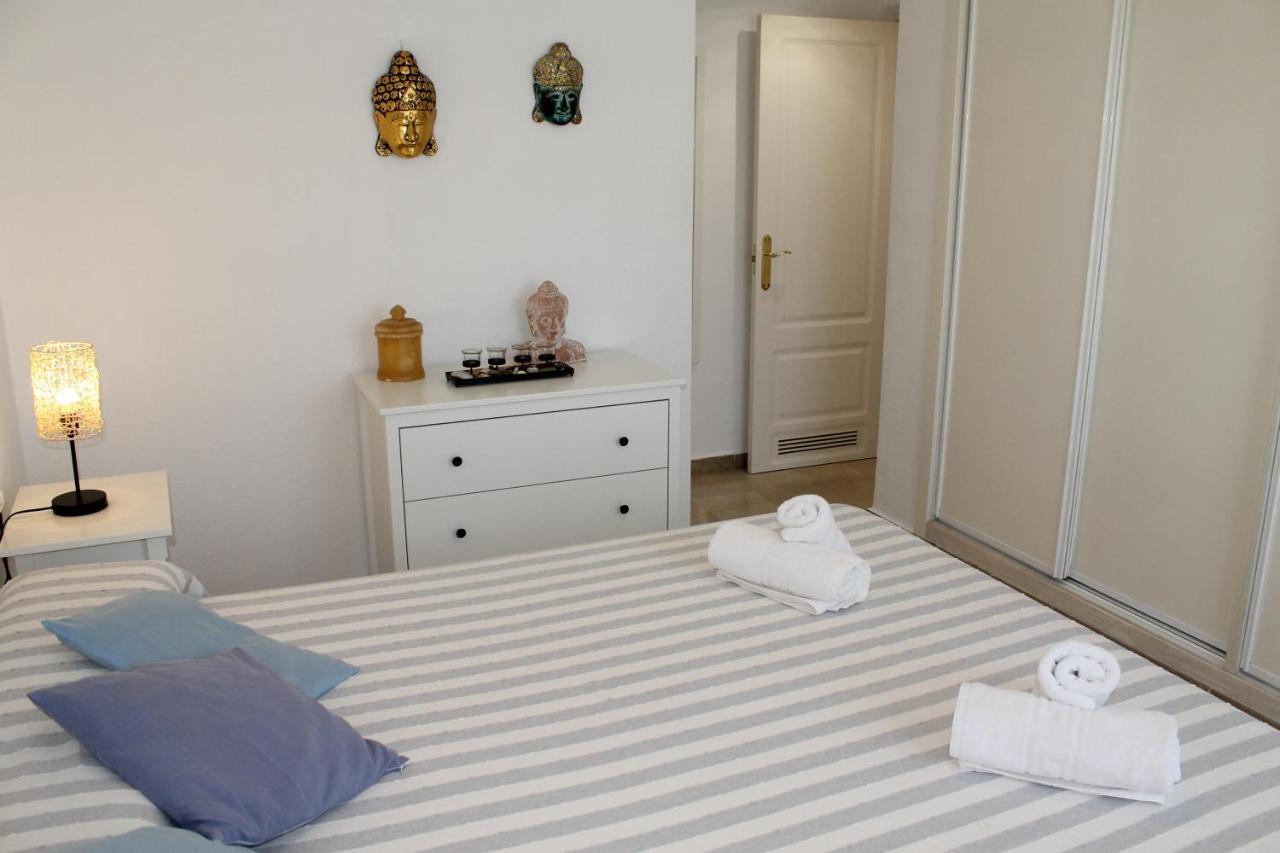 Appartamento Apartamento El Faro Leisure Port Estepona Esterno foto